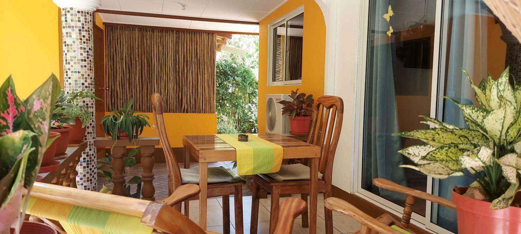 لا ديج Chez Mera Self Catering الغرفة الصورة